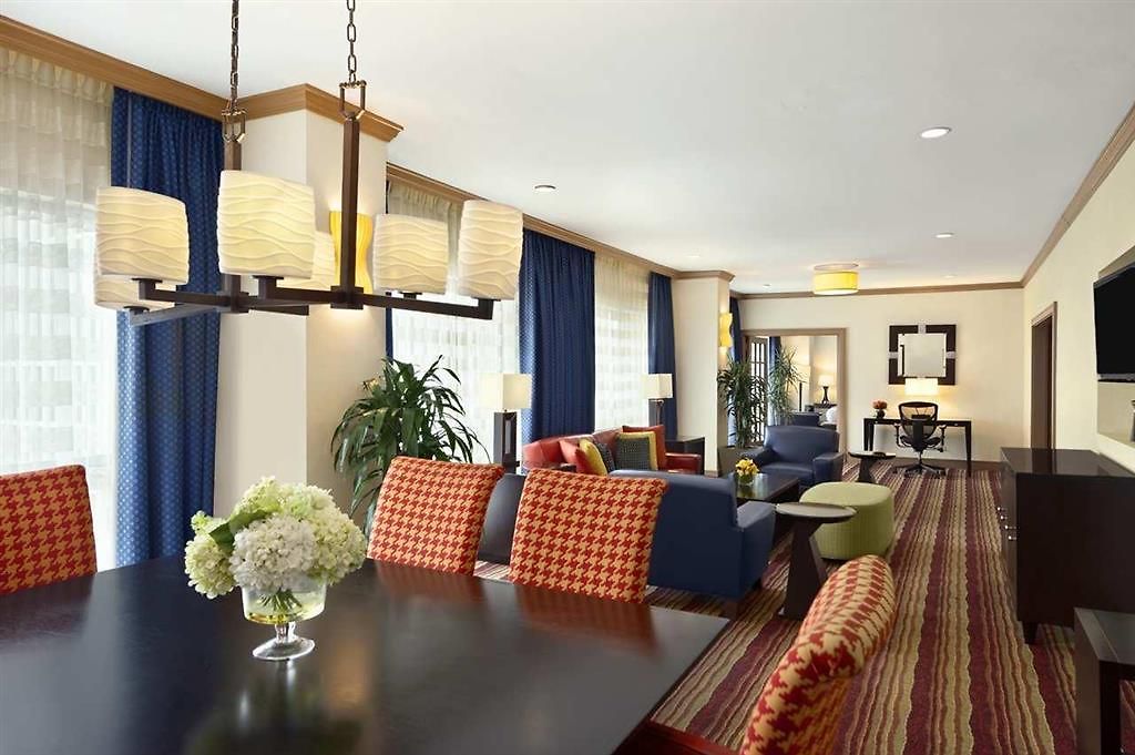 Hilton Magnificent Mile 3* Chicago
