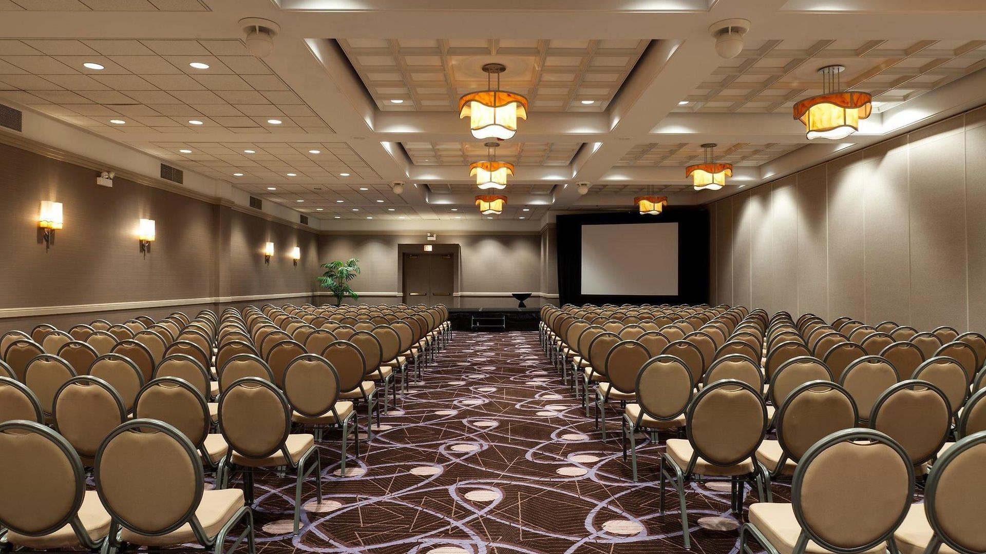 Hotel Mart Plaza River North, An Ihg 4*
