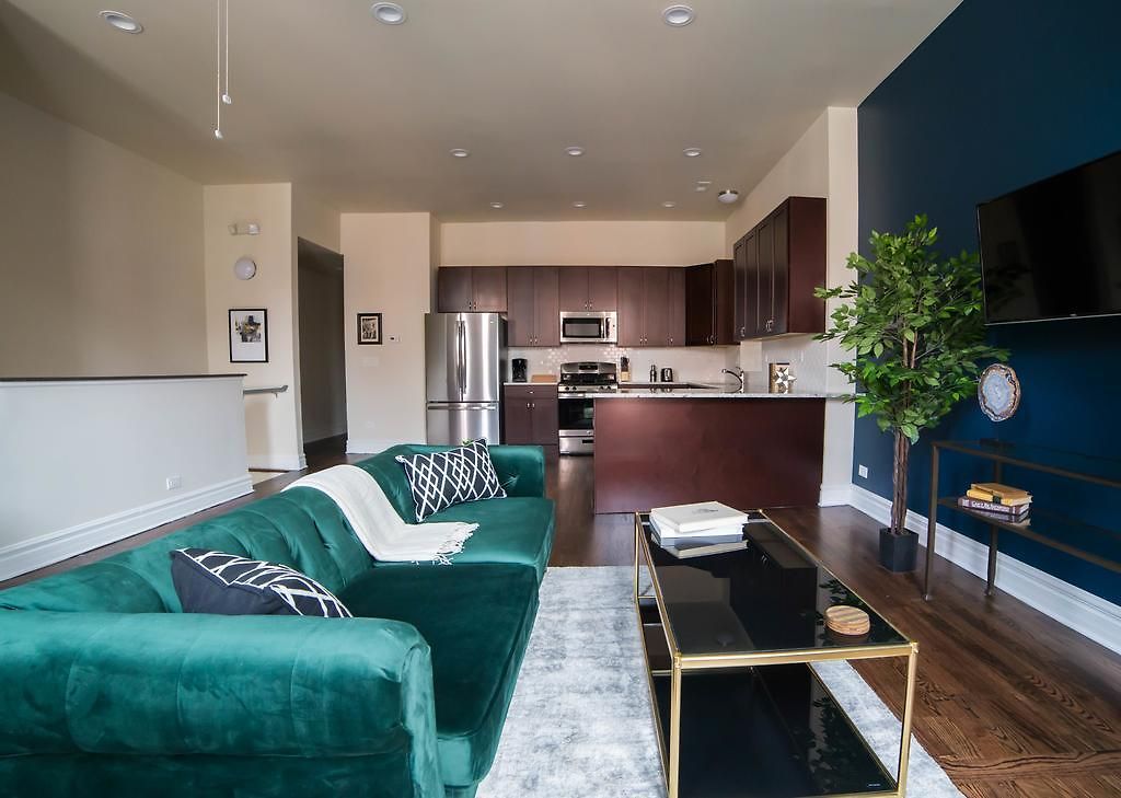 Sonder — N Halsted 3* Chicago