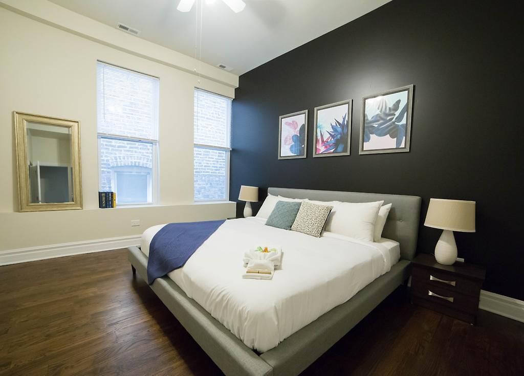 Sonder — N Halsted 3*