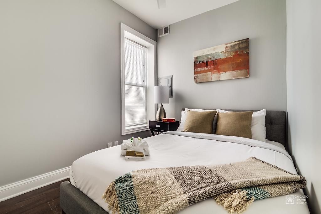Sonder — Clark Street 3*
