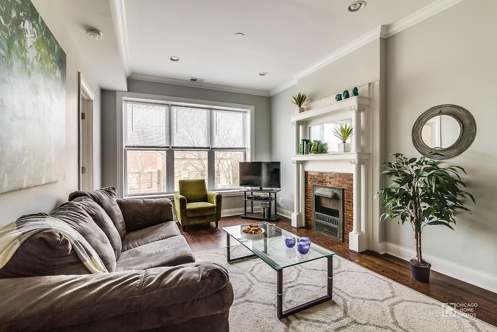 Aparthotel Sonder — Clark Street Chicago