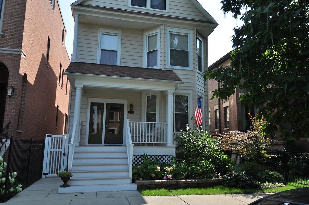 Roscoe Village Guest house *