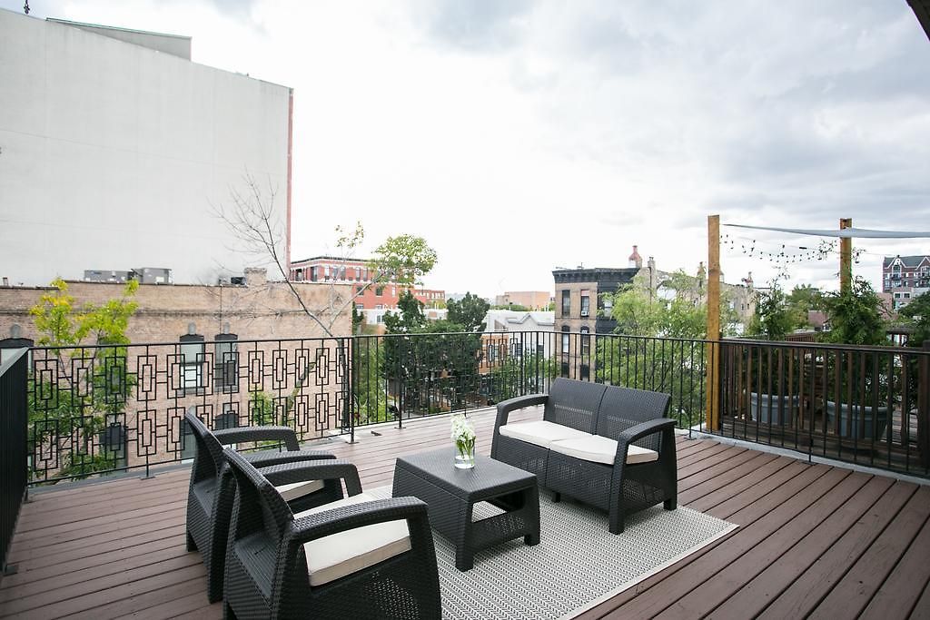 Sonder — Burton Place 4* Chicago