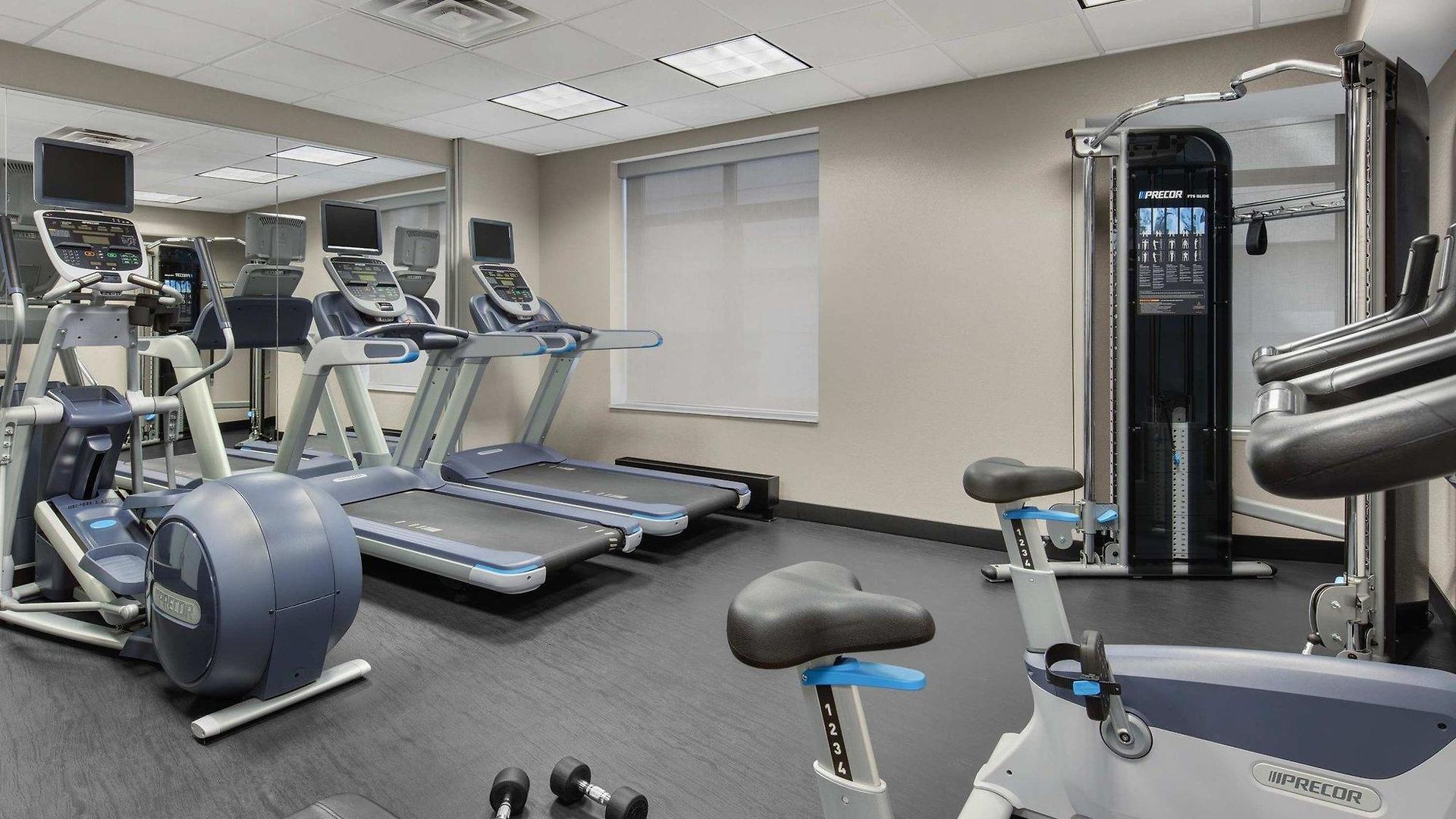 Hotel Fairfield And Downtown/ Magnificent Mile 3*