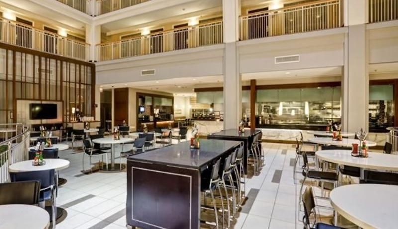 Embassy - Downtown River North 3*