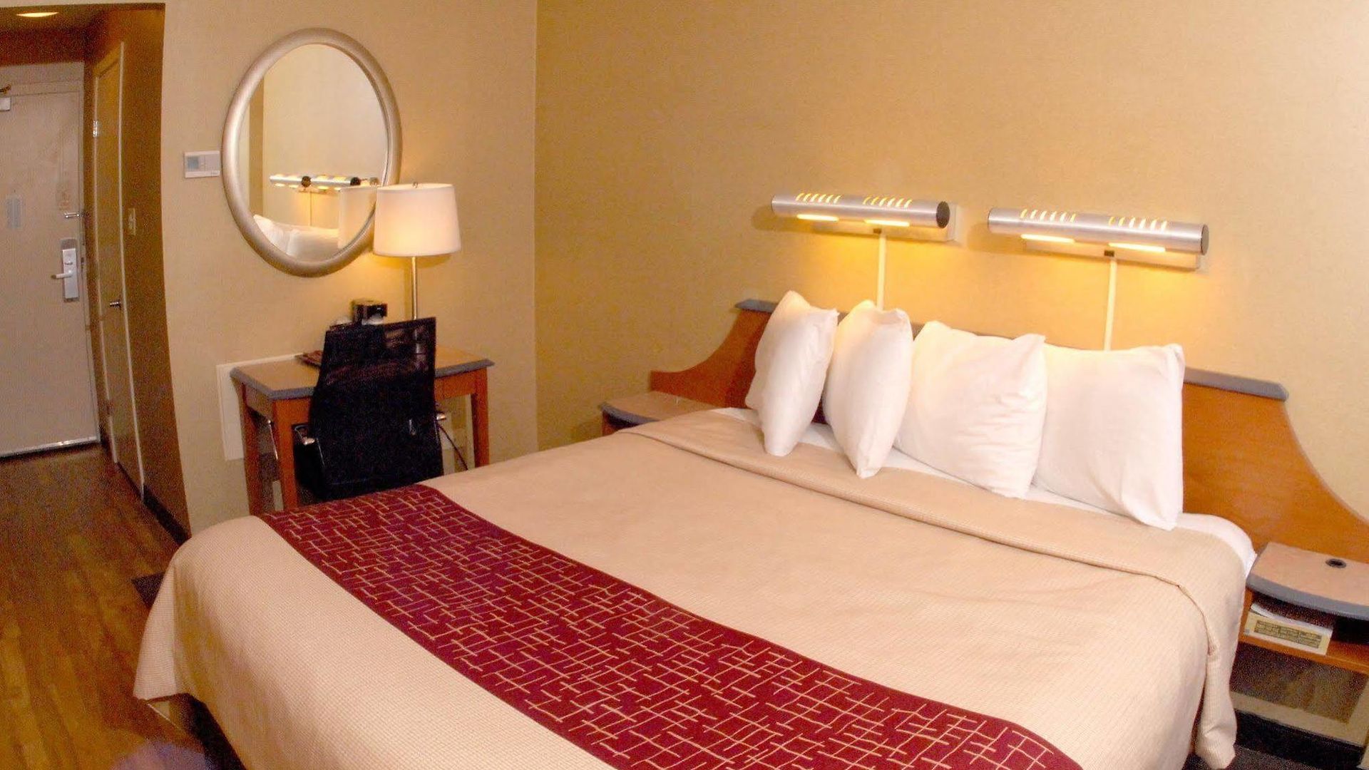 Hotel Saint Clair - Magnificent Mile 4*