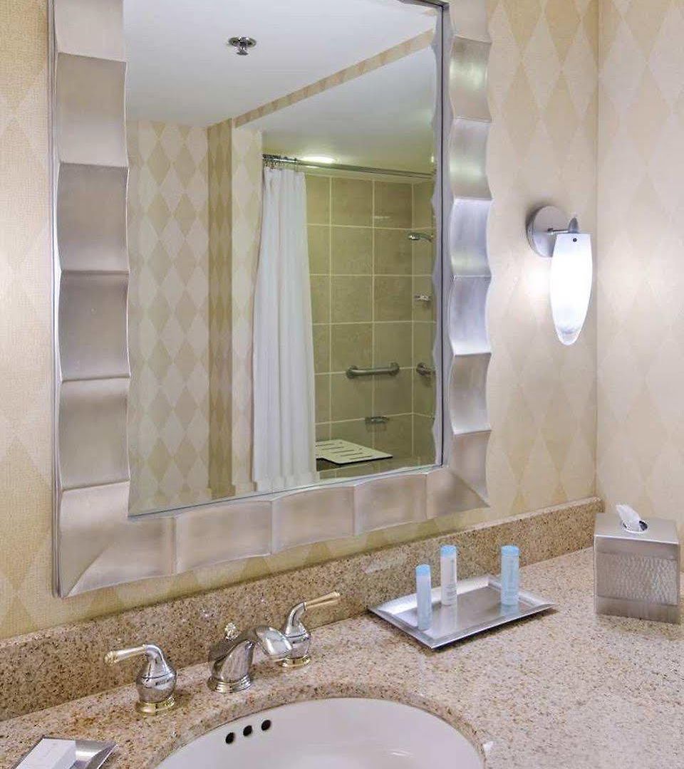Hotel Hilton Magnificent Mile 3*
