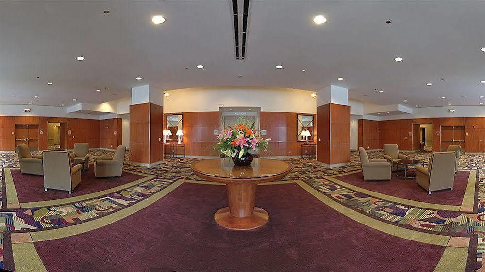Embassy By Hilton Downtown Magnificent Mile Chicago