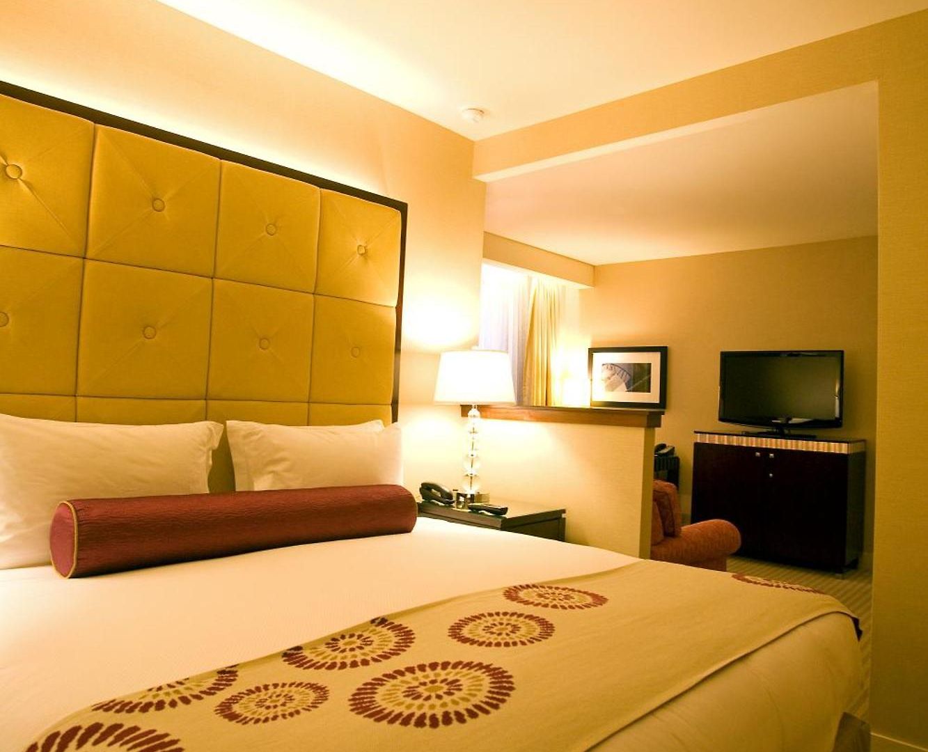 Millennium Knickerbocker Hotel 4*