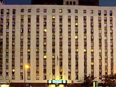 Hotel Travelodge By Wyndham Downtown 2*