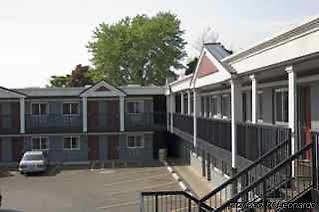 Carlton Midway
