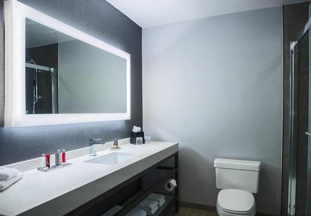 Courtyard By Marriott At Medical District-uic 3*