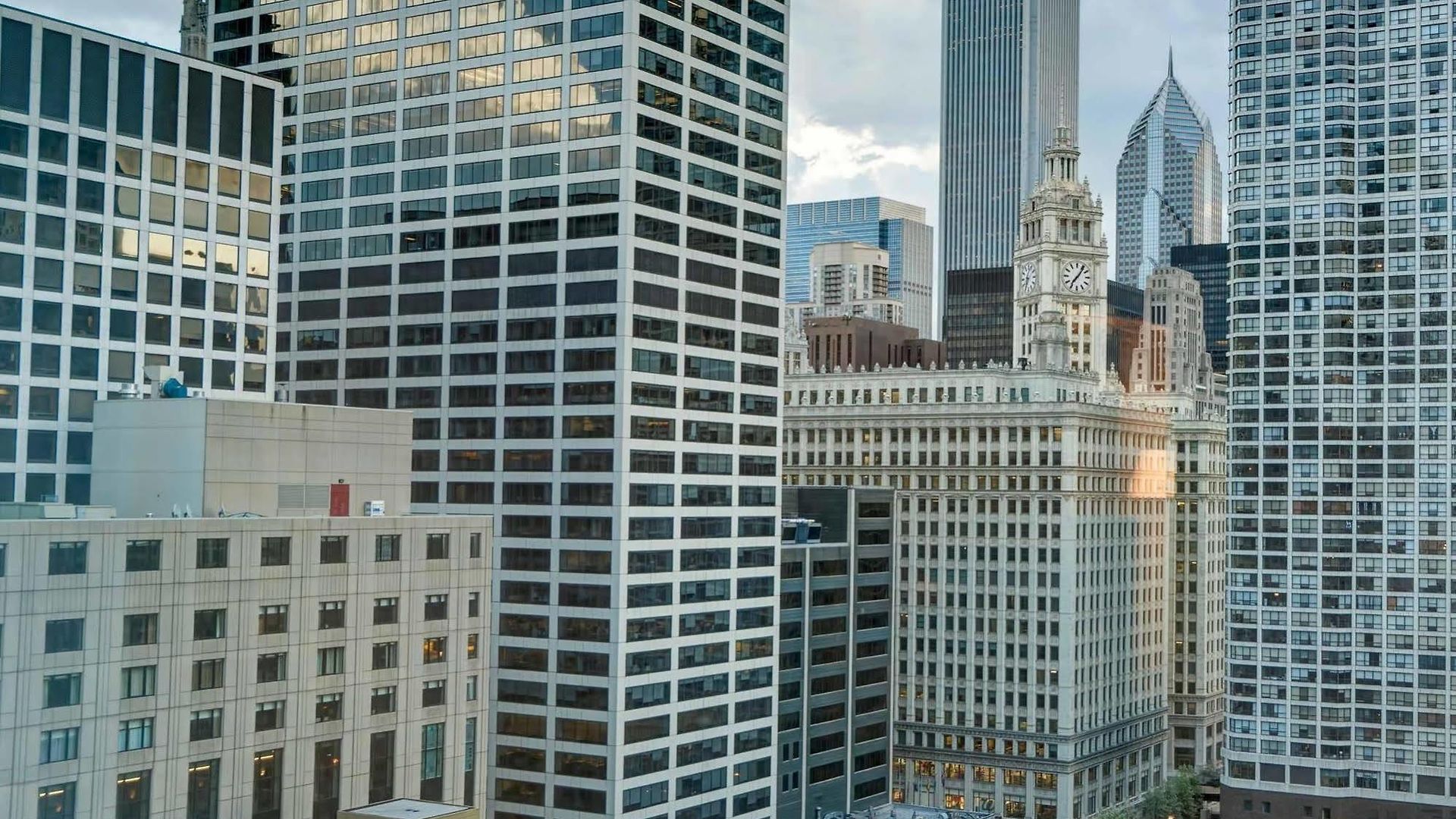 Hotel Homewood By Hilton Chicago-downtown Chicago