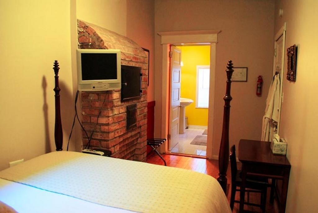 Old Bed & Breakfast Chicago