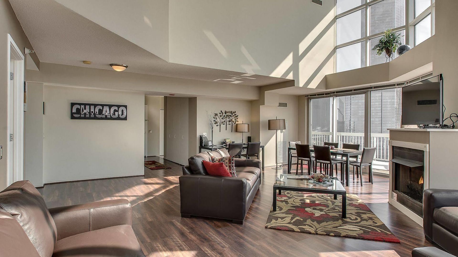 The Penthouse At Grand Plaza Aparthotel Chicago