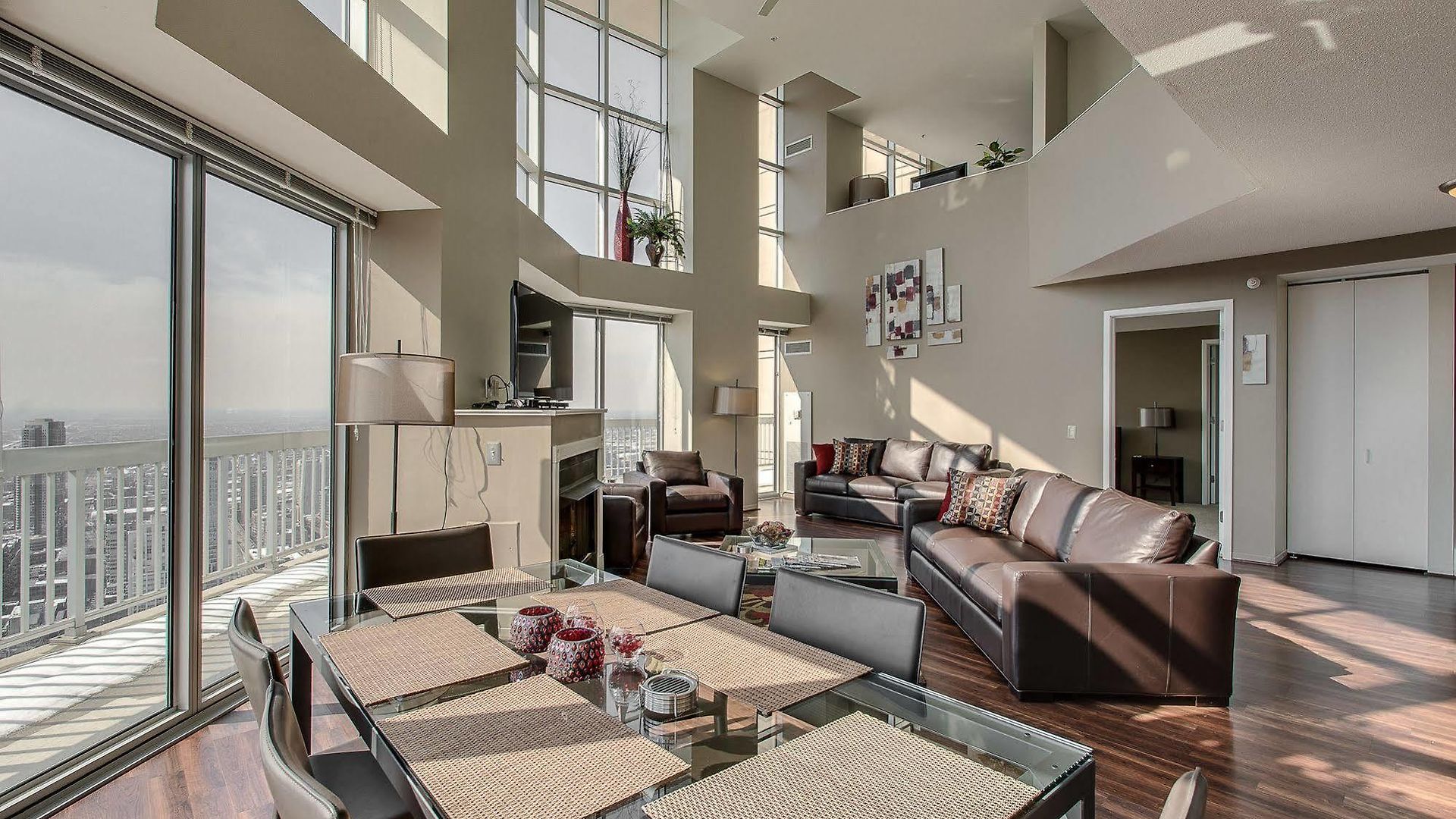The Penthouse At Grand Plaza Aparthotel Chicago