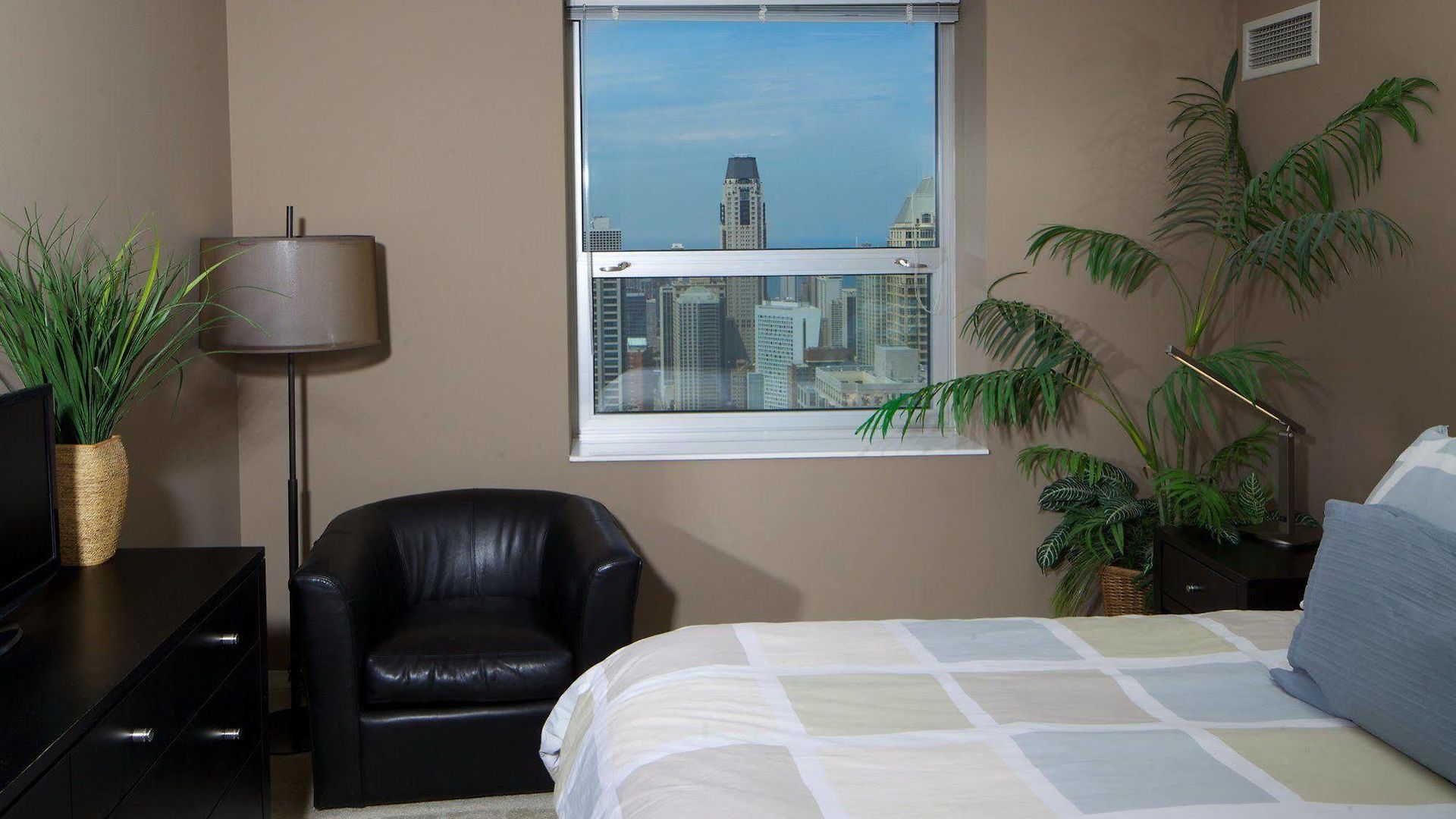The Penthouse At Grand Plaza 4*