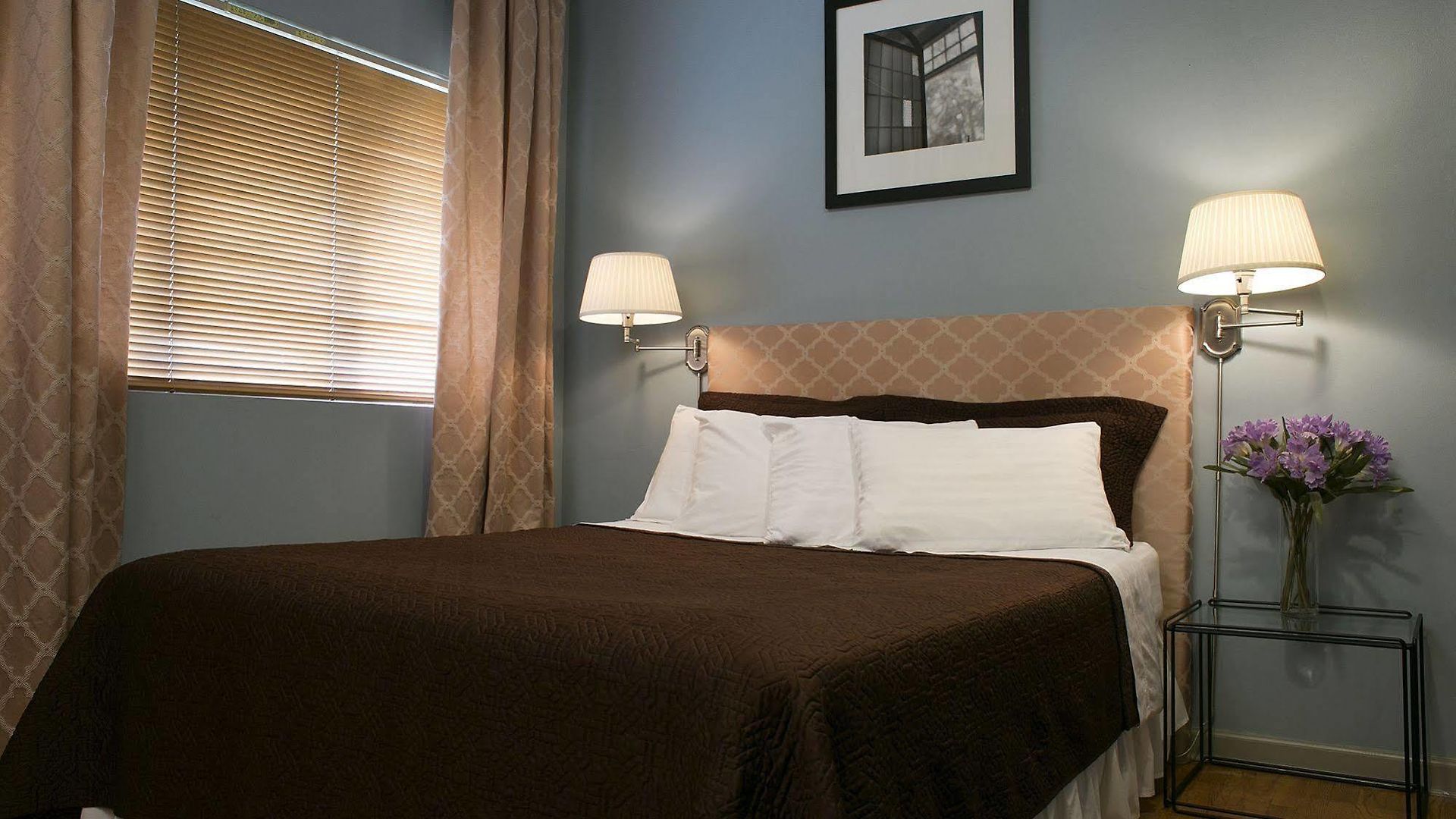 Wicker Park Bed & Breakfast Chicago
