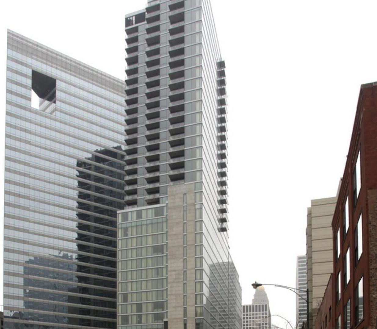 Bridgestreet At State And Grand Aparthotel