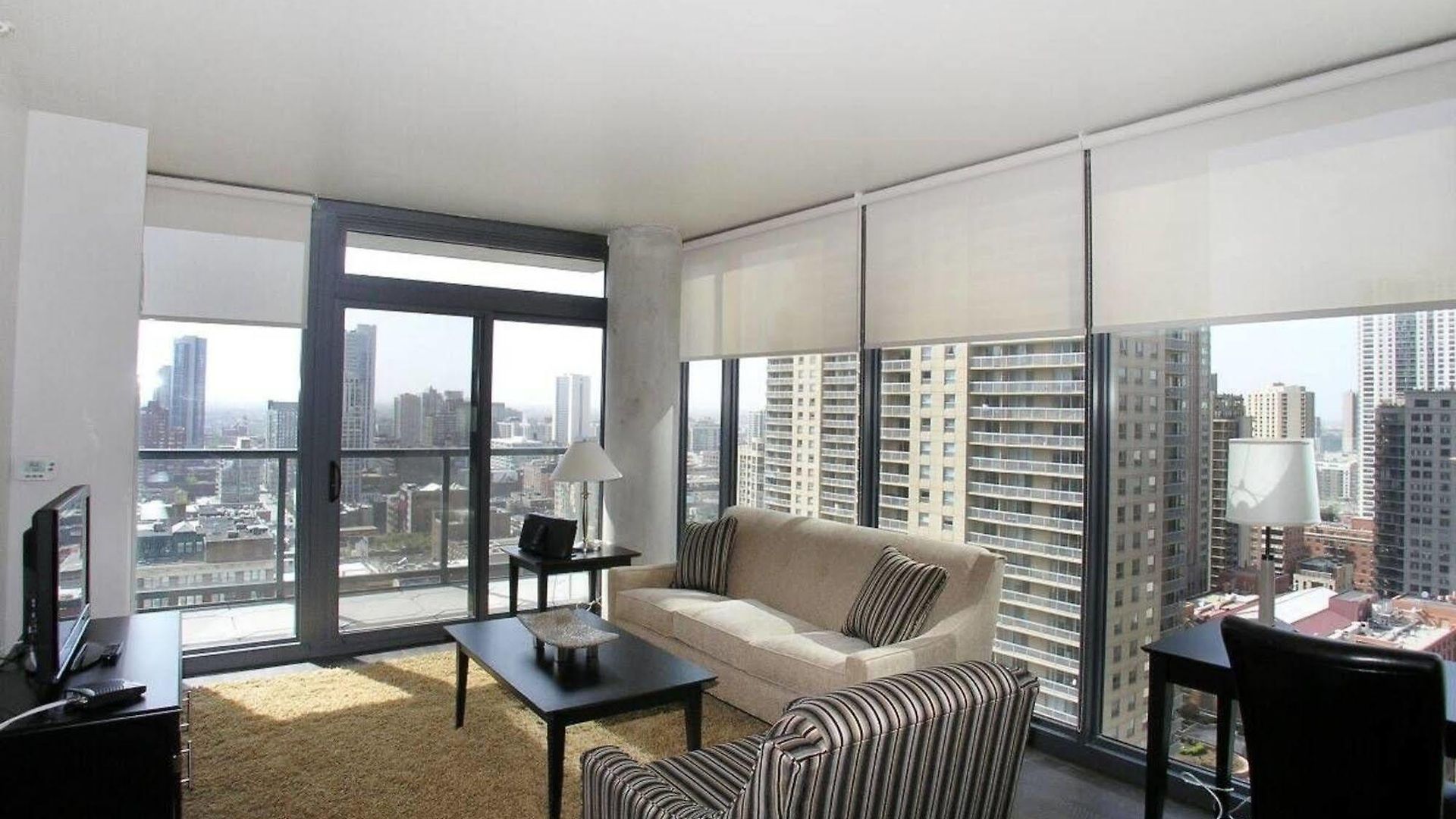 Aparthotel Bridgestreet At State And Grand 4*