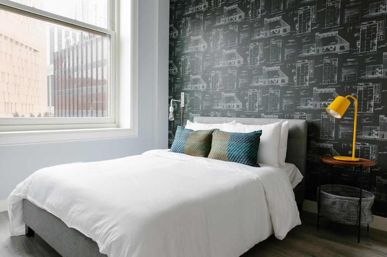 Aparthotel The Plymouth Luxury Suites By Sonder Chicago