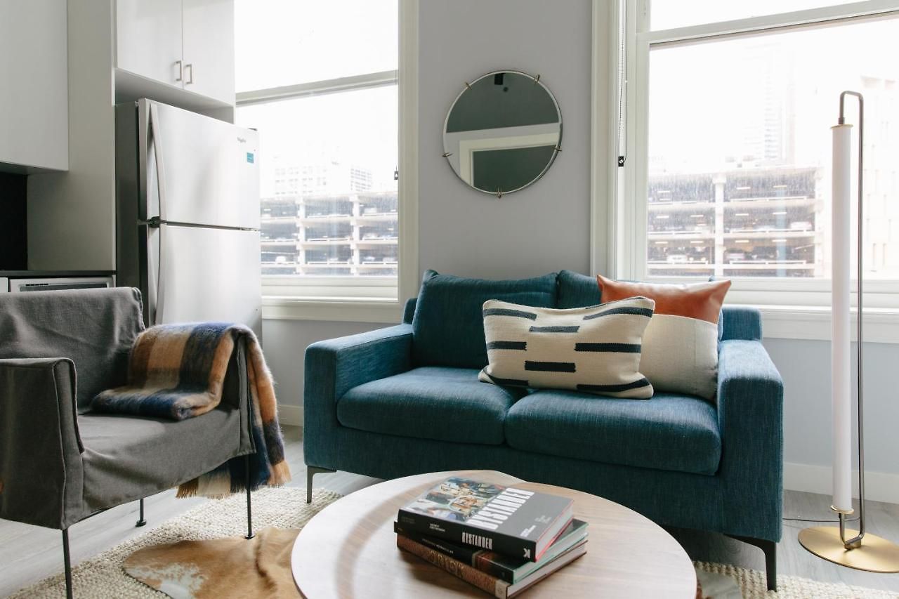 The Plymouth Luxury Suites By Sonder Aparthotel Chicago