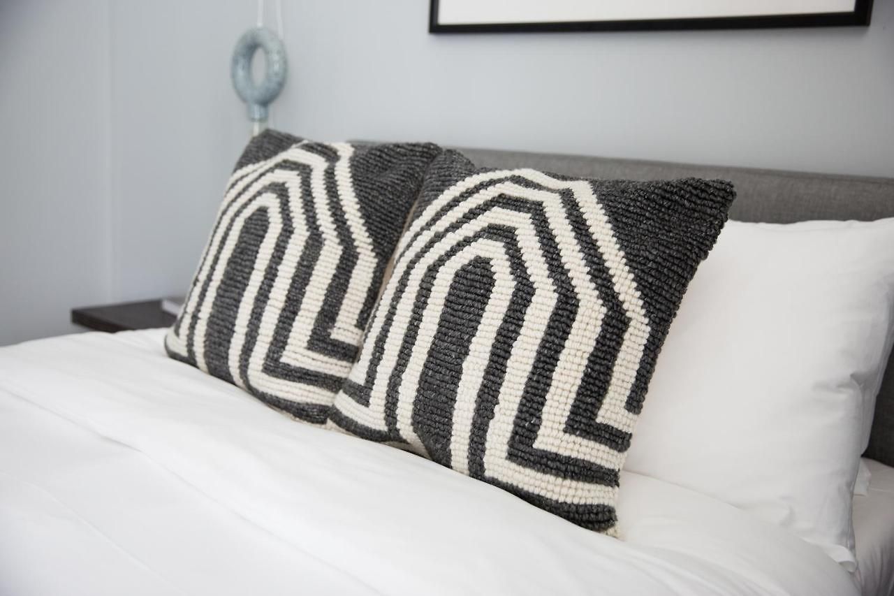The Plymouth Luxury Suites By Sonder Aparthotel Chicago