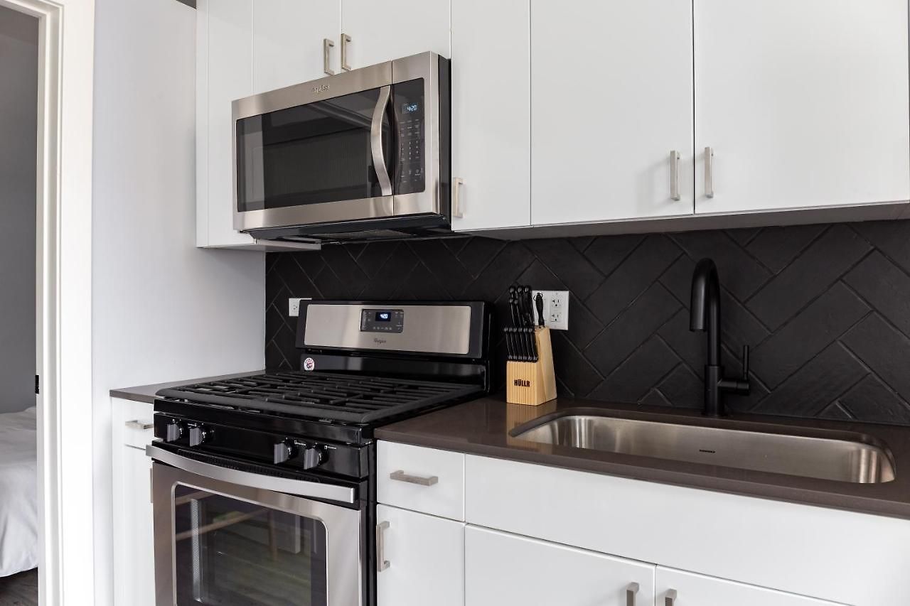 The Plymouth Luxury Suites By Sonder * Chicago