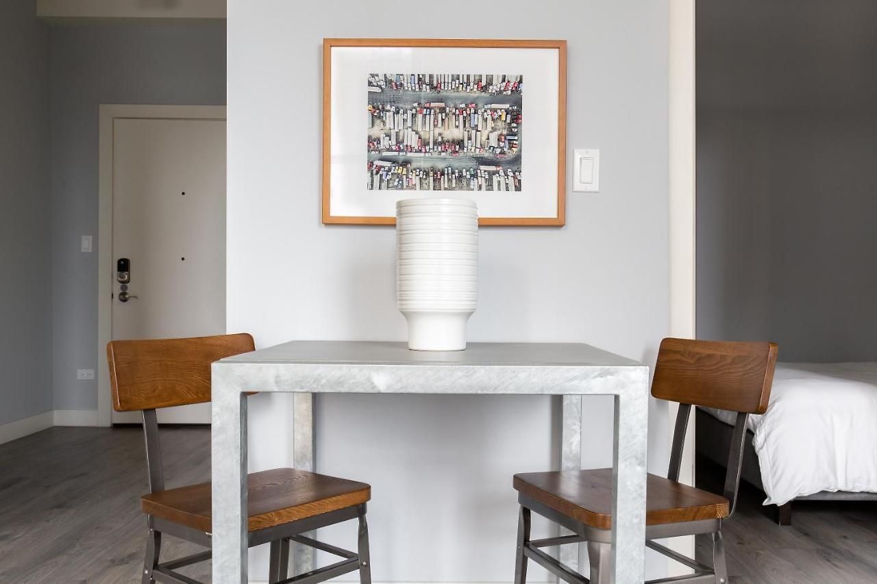 Aparthotel The Plymouth Luxury Suites By Sonder Chicago