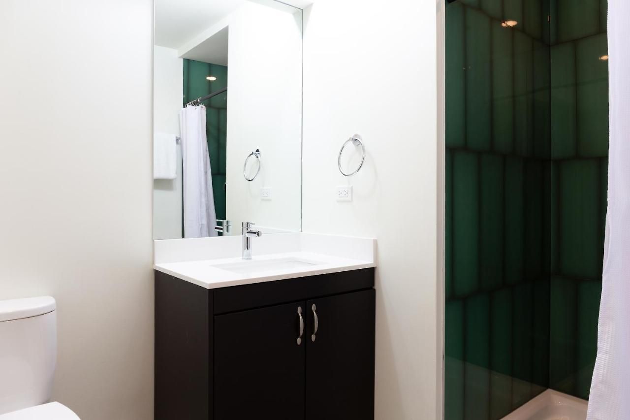 Aparthotel The Plymouth Deluxe Suites By Sonder *