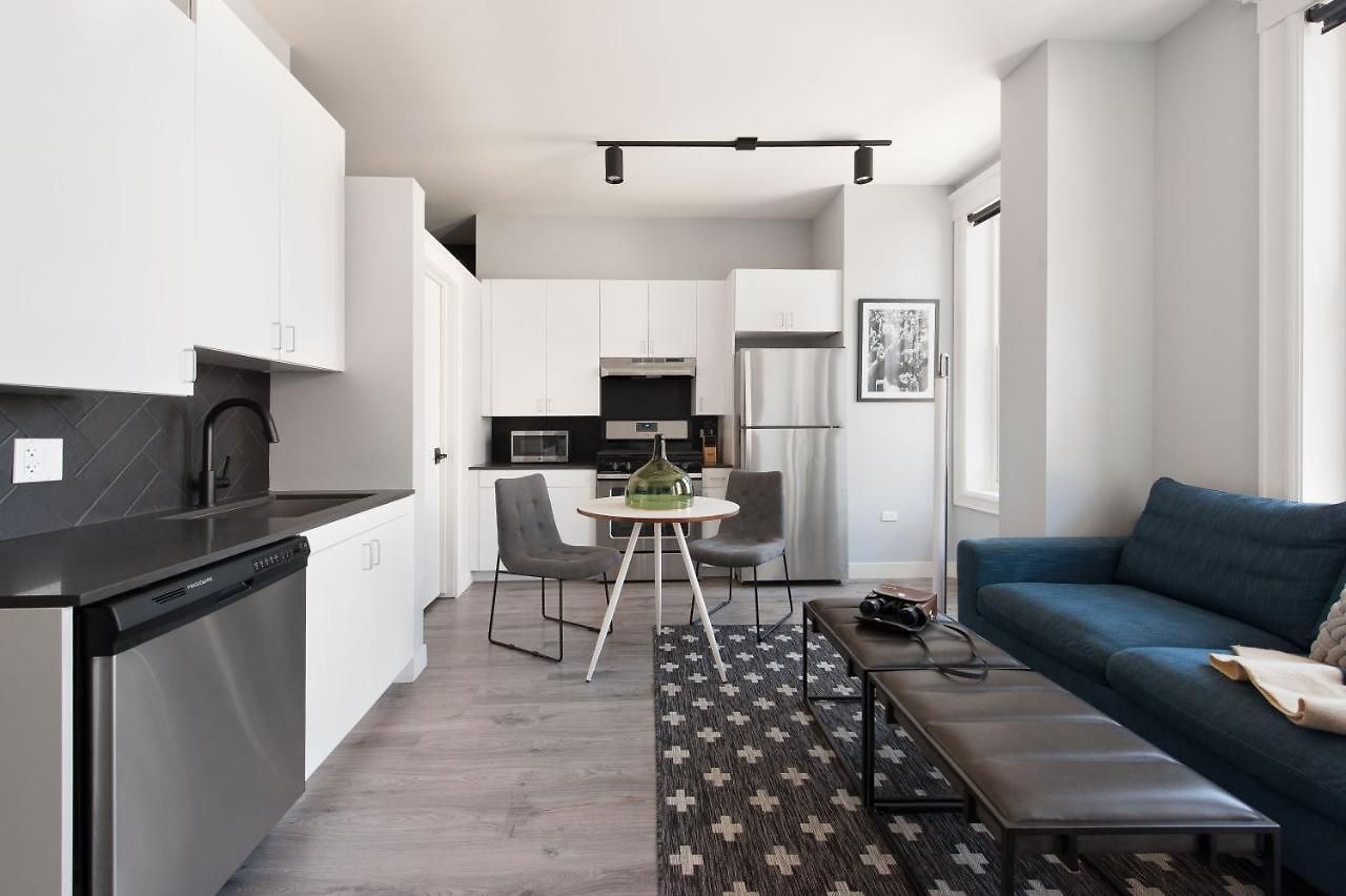 The Plymouth Classic Suites By Sonder Aparthotel Chicago