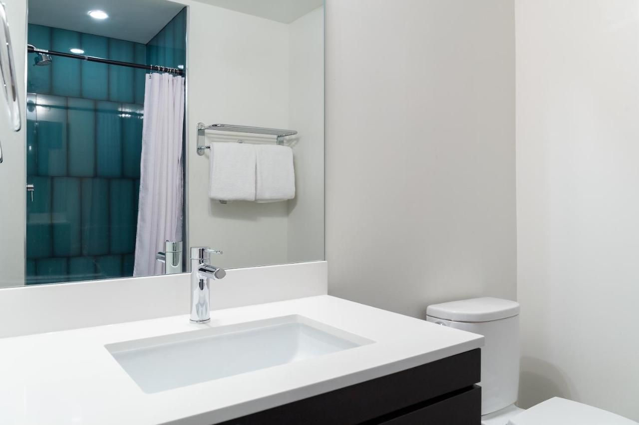 Aparthotel The Plymouth Deluxe Suites By Sonder