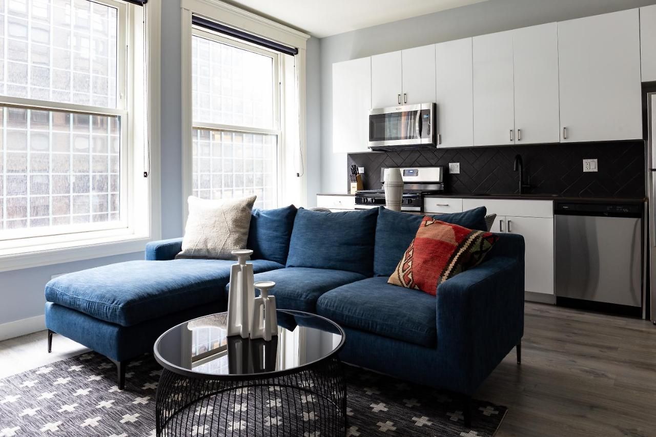 The Plymouth Deluxe Suites By Sonder