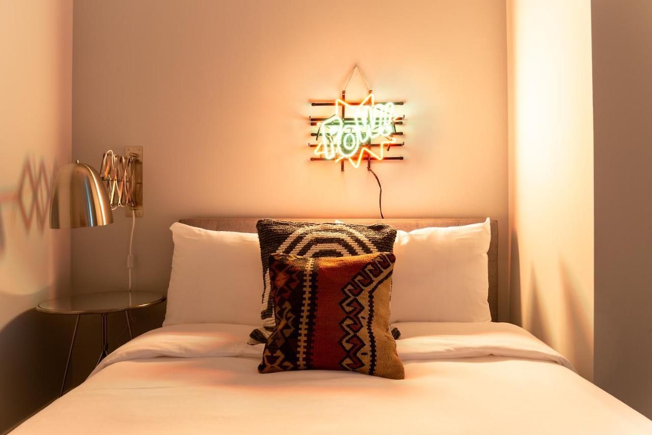 The Plymouth Deluxe Suites By Sonder