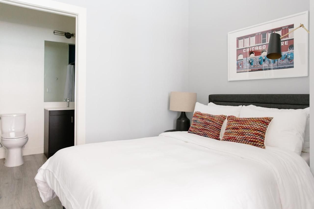 The Plymouth Deluxe Suites By Sonder * Chicago