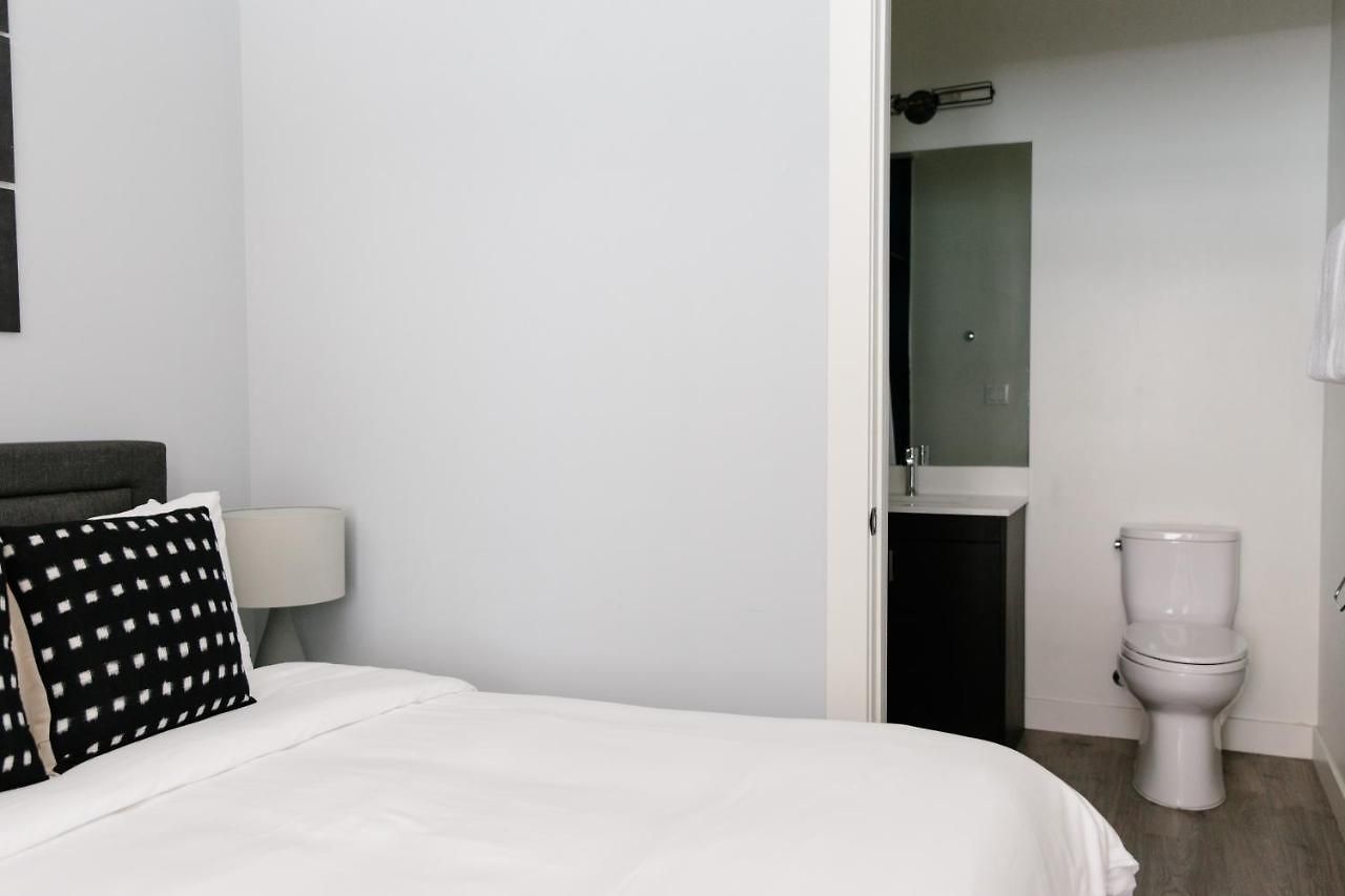 The Plymouth Deluxe Suites By Sonder Chicago