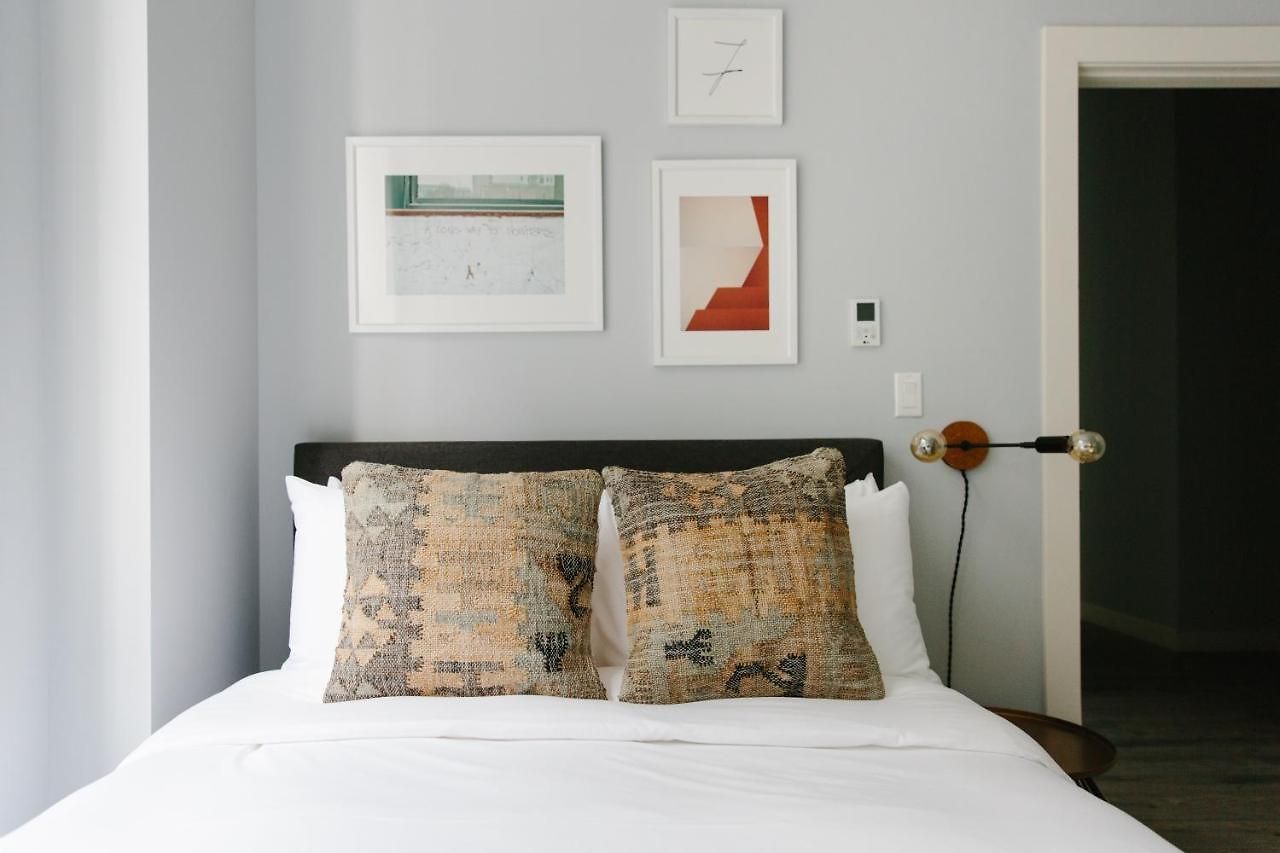 The Plymouth Deluxe Suites By Sonder Aparthotel Chicago