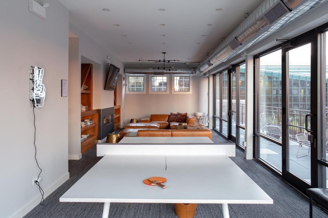 The Plymouth Deluxe Suites By Sonder Aparthotel Chicago