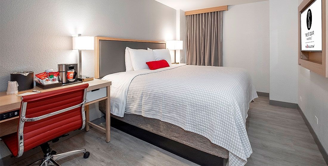 Saint Clair - Magnificent Mile 4*