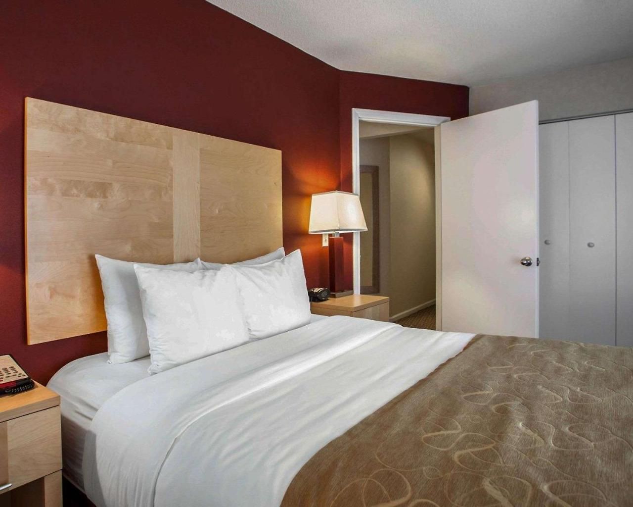 Comfort Michigan Avenue Hotel