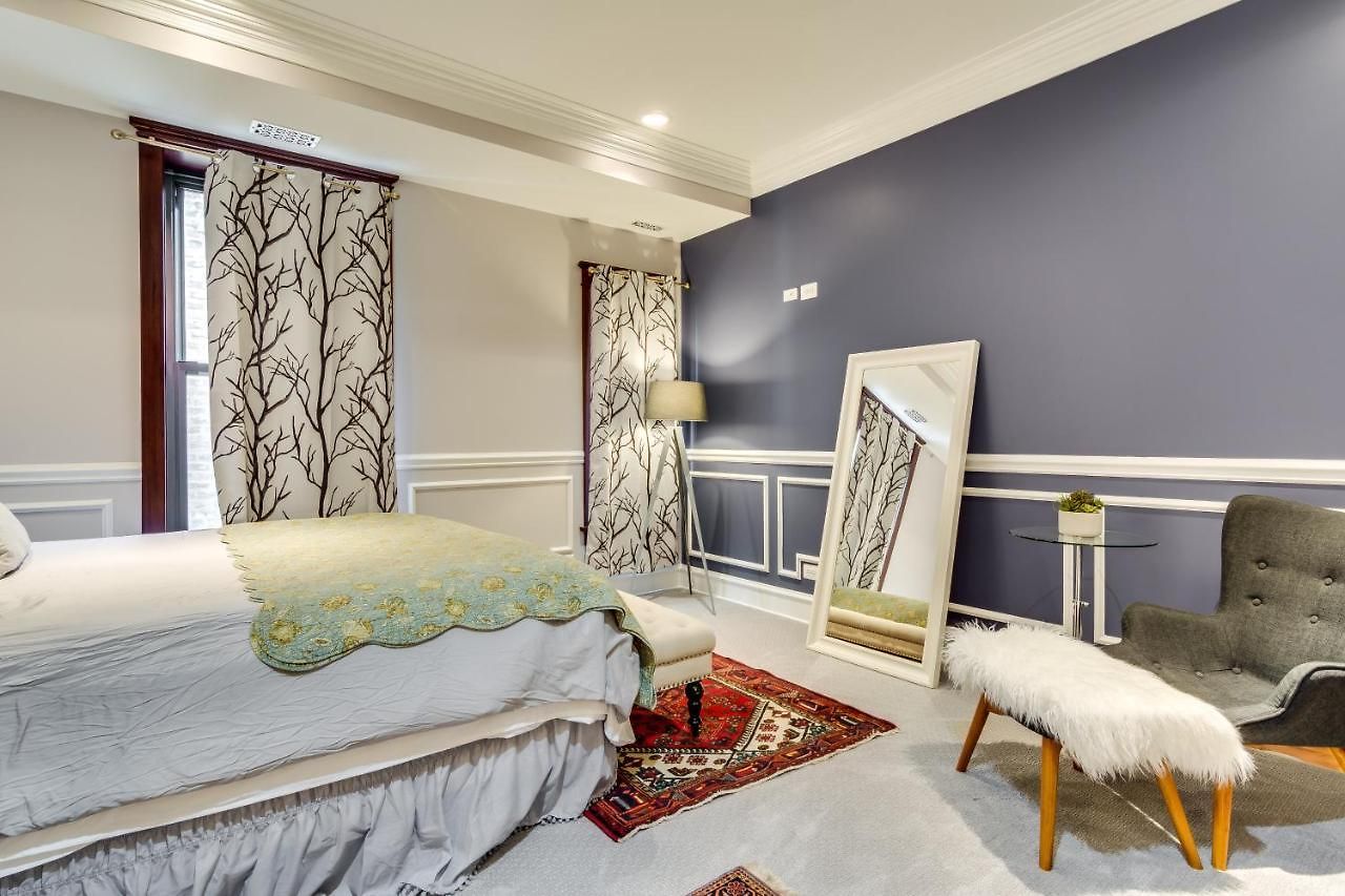 The Golden Arm (adults Only) Inn Chicago
