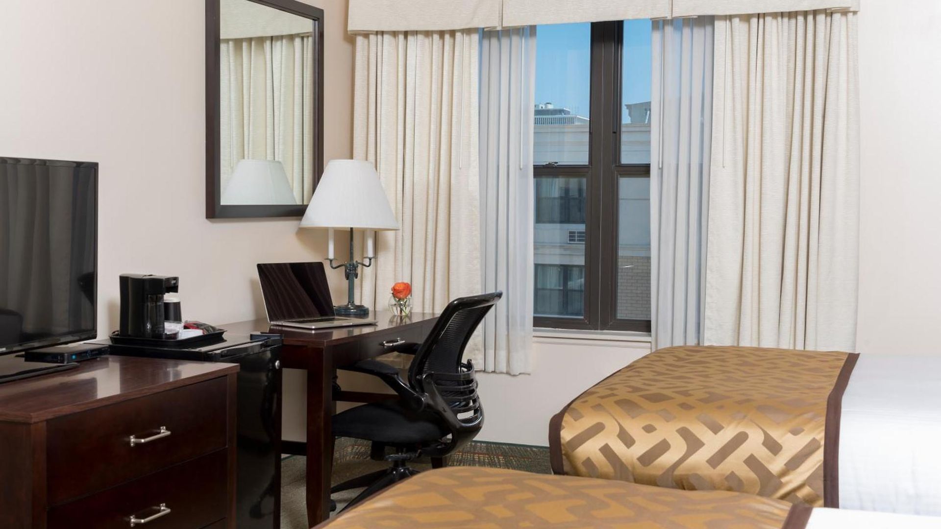 Hotel South Loop