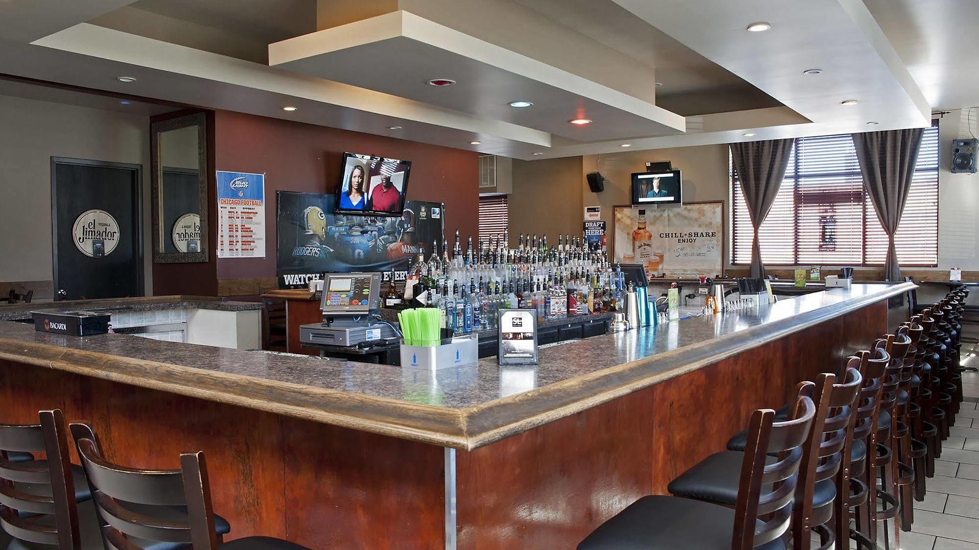 South Loop Hotel 3*