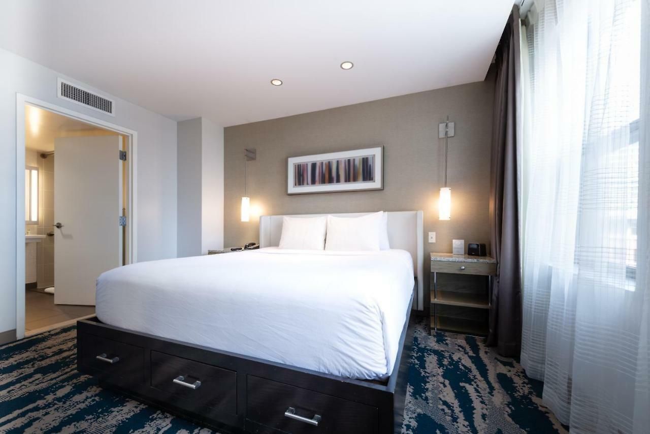 Felix Hotel
