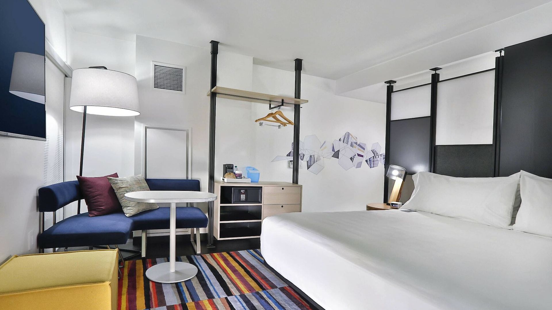 Aloft By Marriott Mag Mile