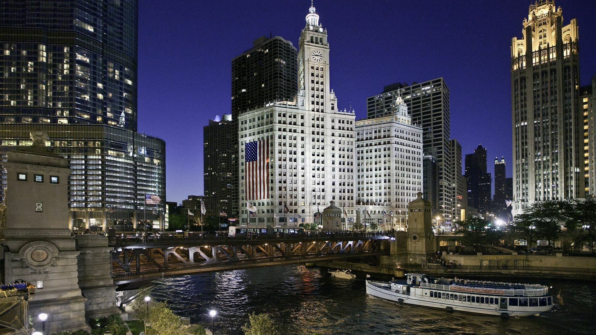 Kinzie Hotel 4*