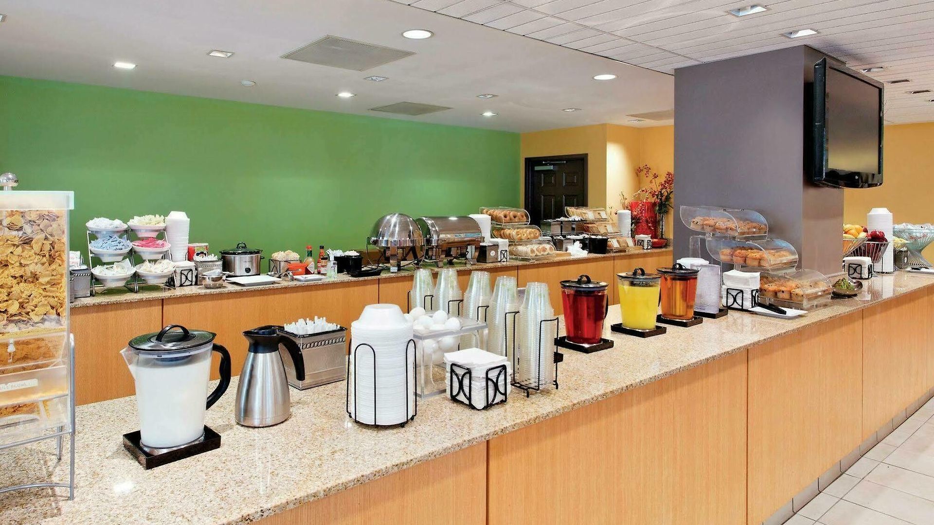 La Quinta & By Wyndham Downtown Hotel 3*