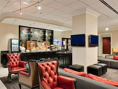 Hotel Express - Magnificent Mile By Ihg Chicago