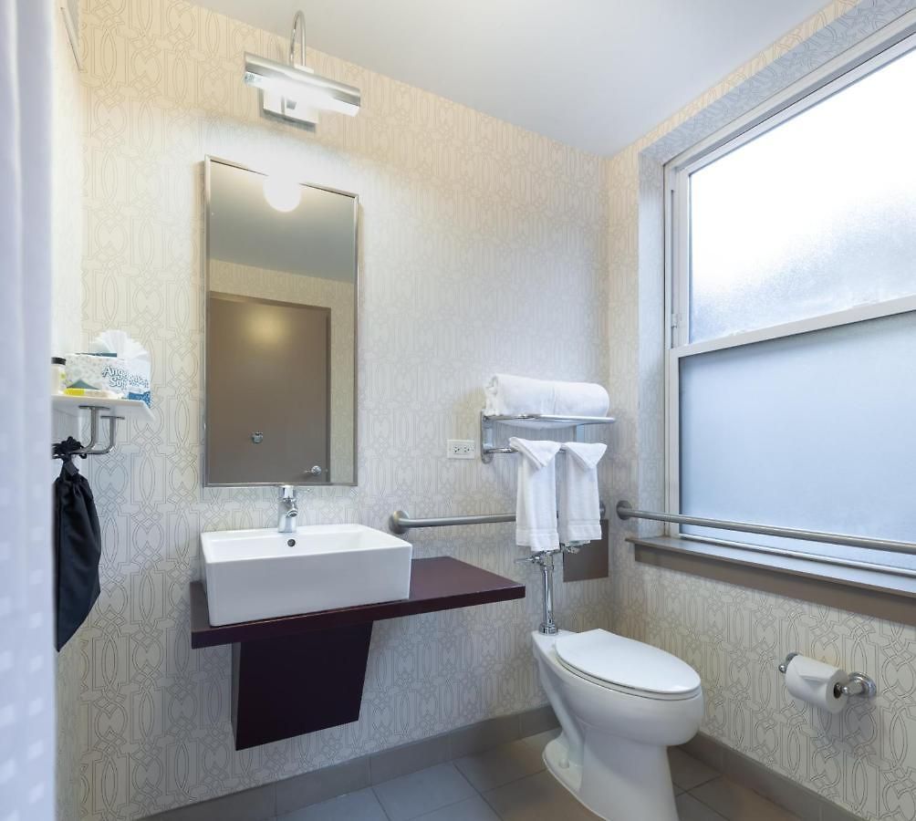Hotel Express - Magnificent Mile By Ihg Chicago